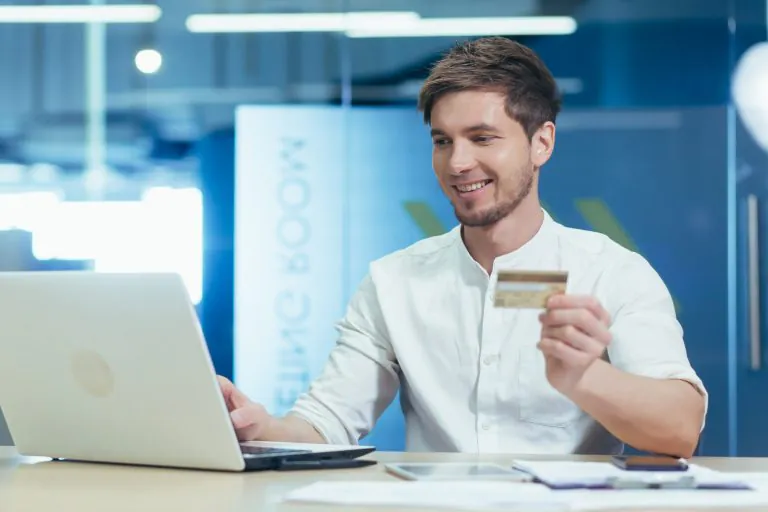 Cartão corporativo com cashback para empresas: como funciona