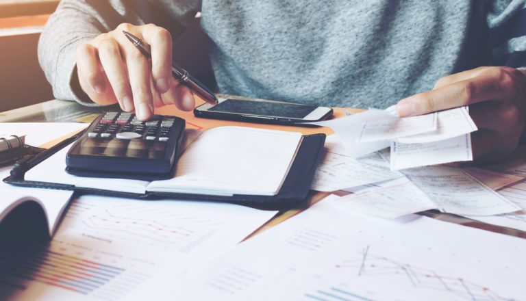 Como classificar as despesas de uma empresa?