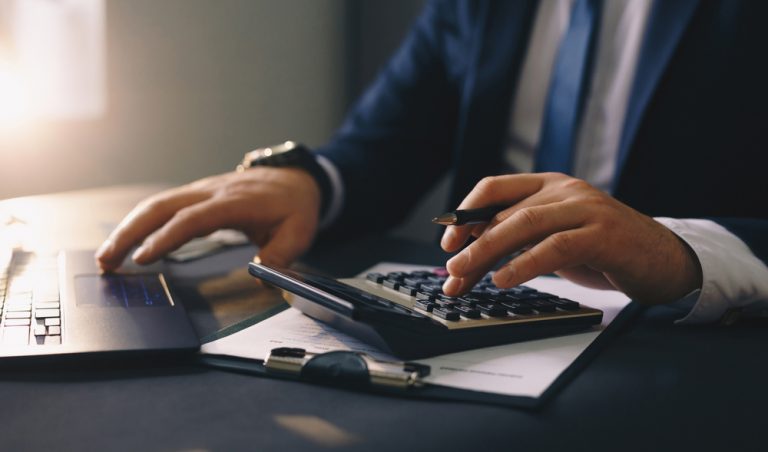 O que são deduções fiscais e como calcular
