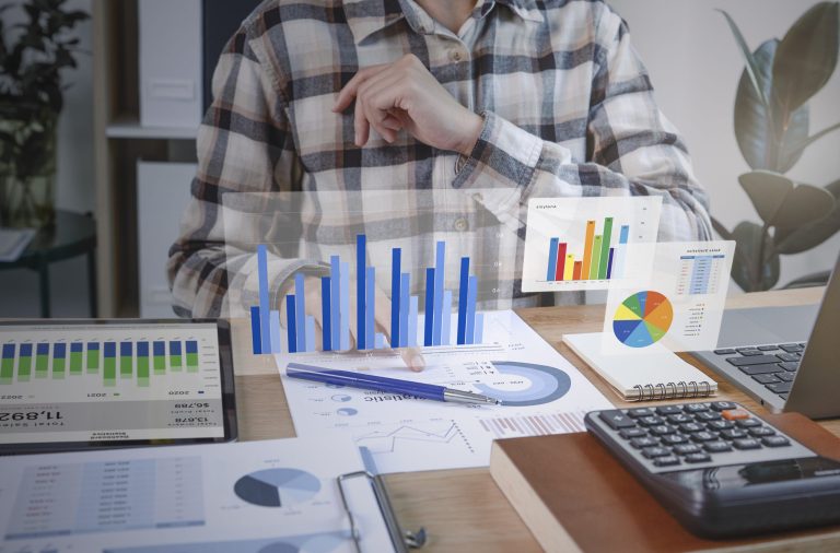 Como administrar despesas comerciais?