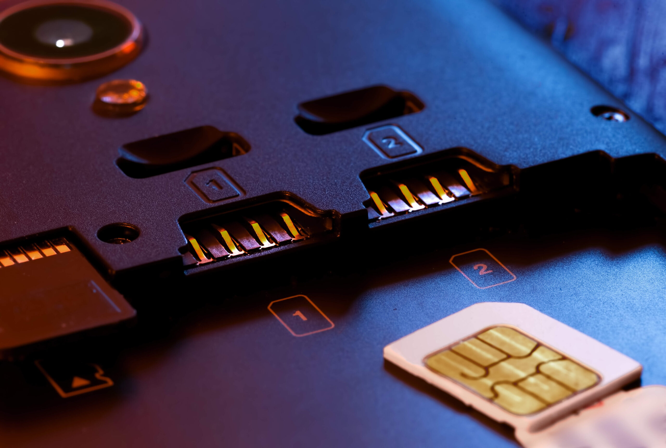 Dual,Slot,Gsm,Micr,And,Memory,Card,On,Smartphone.,Concept