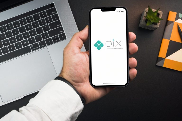 Guia definitivo do Pix para empresas: mitos e verdades sobre o assunto